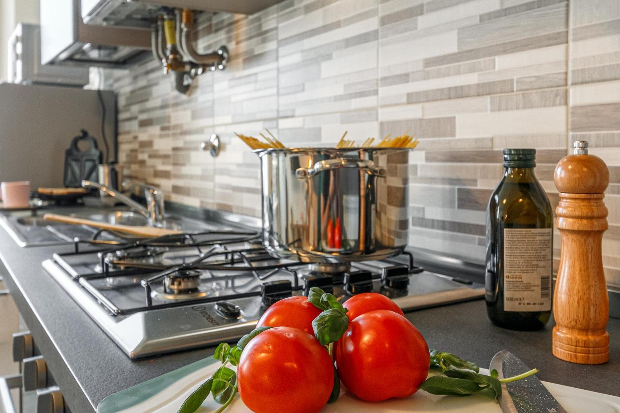 Al 33 Di Via Roma - Apartments Cardano Al Campo Ngoại thất bức ảnh