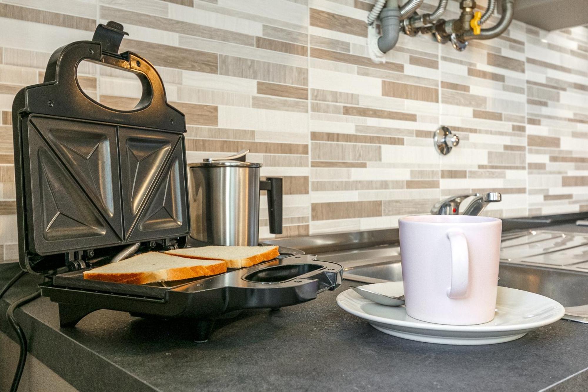 Al 33 Di Via Roma - Apartments Cardano Al Campo Ngoại thất bức ảnh